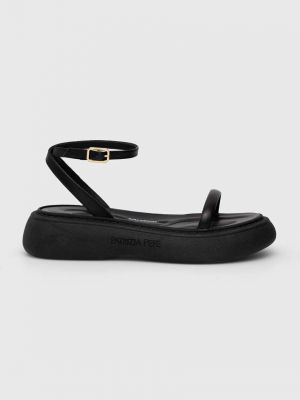 Kožne sandale s platformom Patrizia Pepe crna