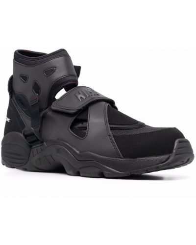 Zapatillas con cordones con cordones con estampado Nike negro