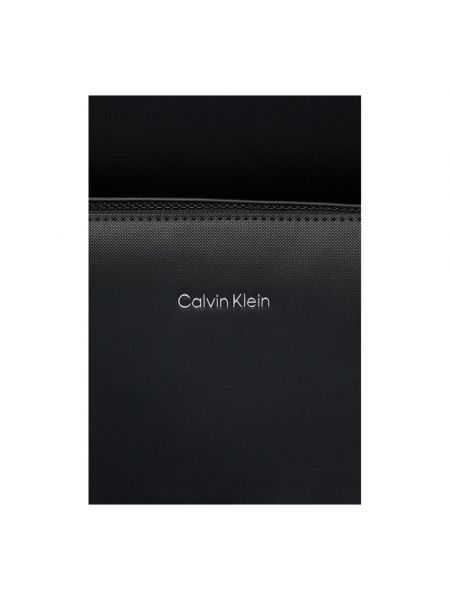 Mochila con cremallera con bolsillos Calvin Klein negro