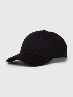 Памучна шапка с козирки с апликация Calvin Klein черно