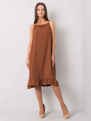 Marškininė suknelė Fashionhunters ruda