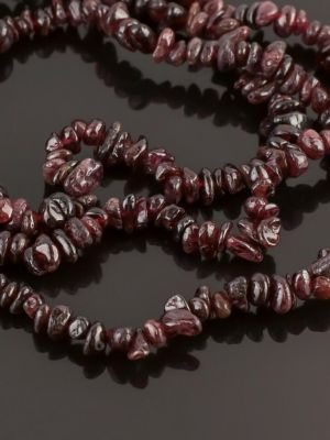 Ожерелье бусики-колечки красное