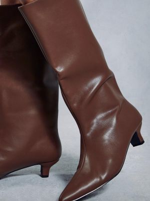 Кожаные сапоги на каблуке на низком каблуке Misspap коричневые