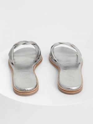 Kožené pantofle Answear Lab stříbrné