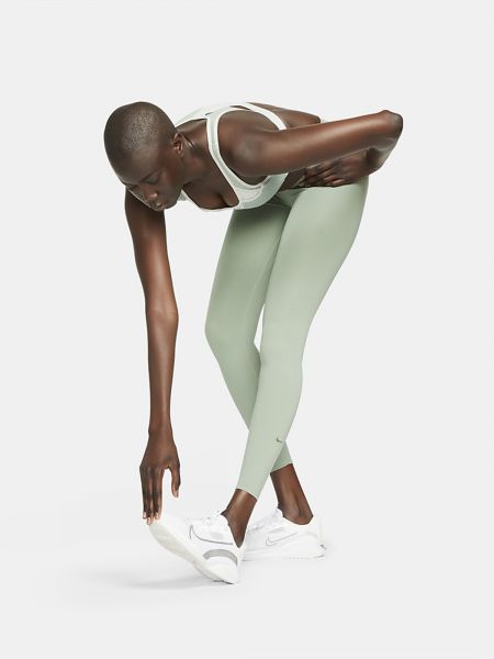 Спортивные штаны Nike зеленые