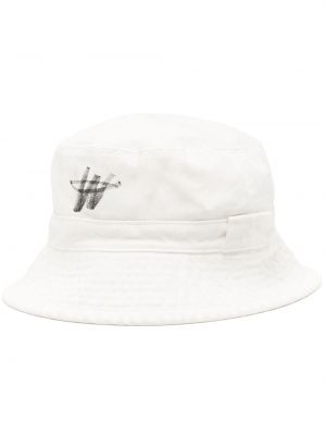 Памучна шапка с принт We11done бяло