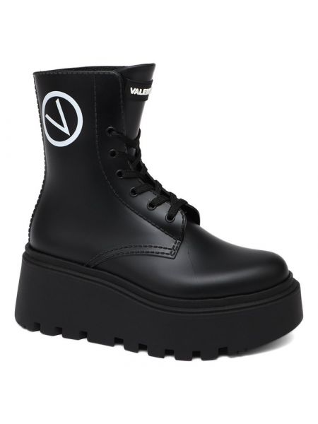 Черные ботинки Valentino