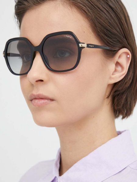 Czarne okulary przeciwsłoneczne Vogue