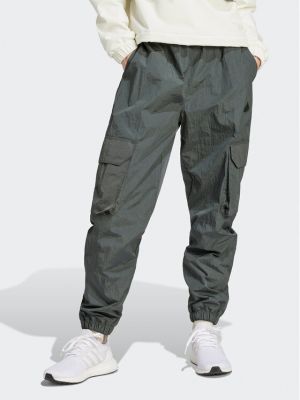 Voľné priliehavé teplákové nohavice Adidas zelená
