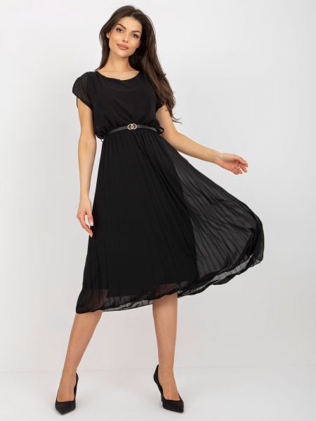 Плисирана рокля Fashionhunters черно