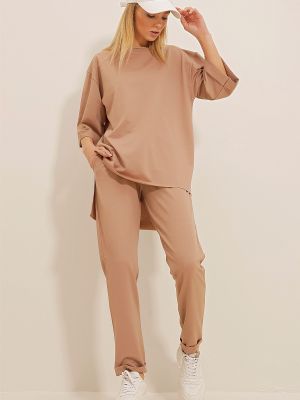 Dzianinowy garnitur z kieszeniami z krepy Trend Alaçatı Stili beżowy