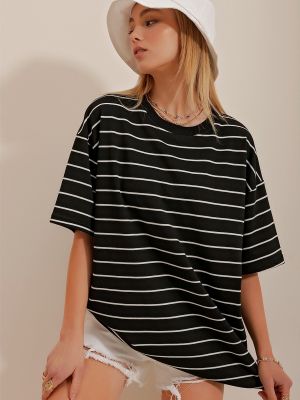 Prugasta majica oversized Trend Alaçatı Stili crna
