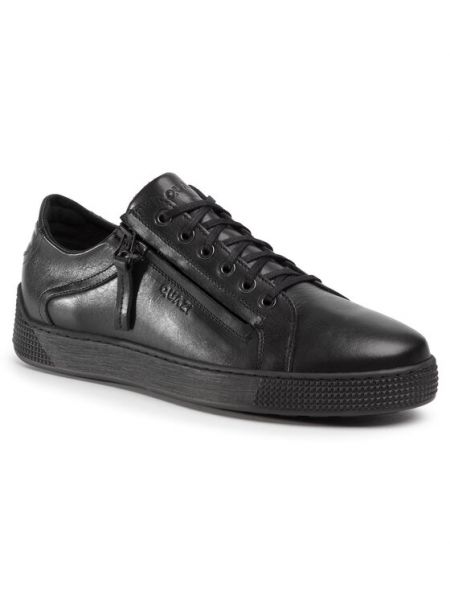 Czarne sneakersy Quazi