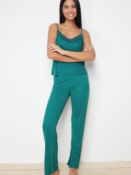 Pletené puntíkaté viskózové pyžamo Trendyol zelené
