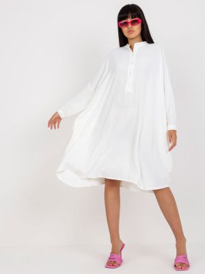 Oversized košilové šaty s kapsami Fashionhunters bílé