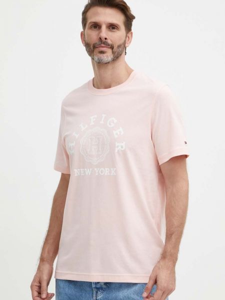 Koszulka bawełniana z nadrukiem Tommy Hilfiger różowa