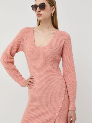 Testhezálló mini ruha Bardot rózsaszín