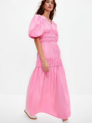 Pletené dlouhé šaty Trendyol růžové