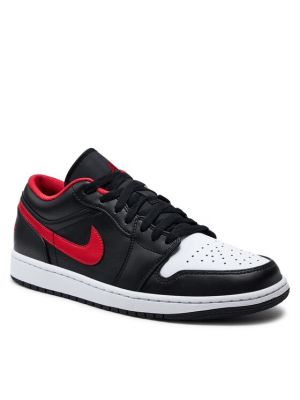 Чорні кросівки Nike Jordan