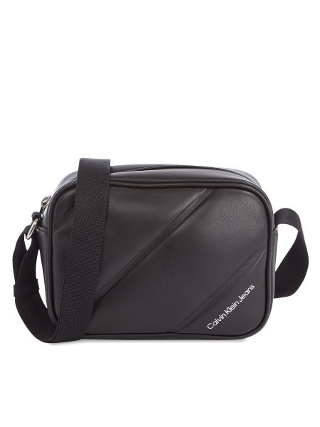 Ватирани чанта през рамо Calvin Klein Jeans черно