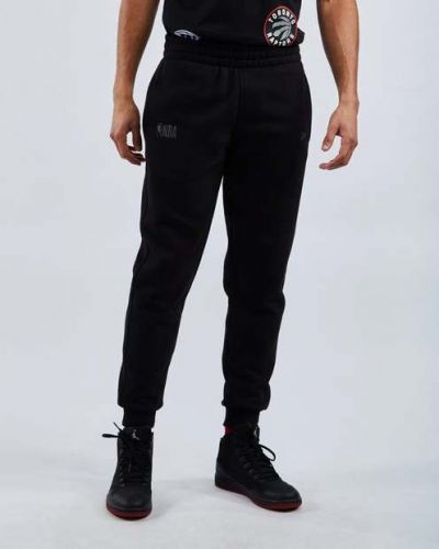 Pantaloni con stampa New Era nero