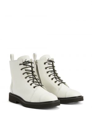 Krajkové šněrovací kotníkové boty Giuseppe Zanotti bílé