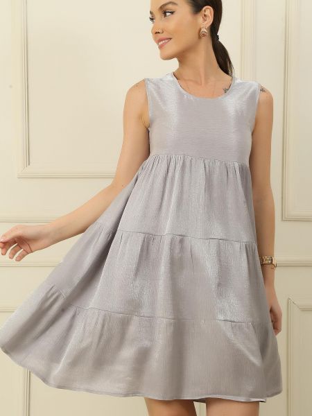 Bavlnené saténové šaty bez rukávov s volánmi By Saygı