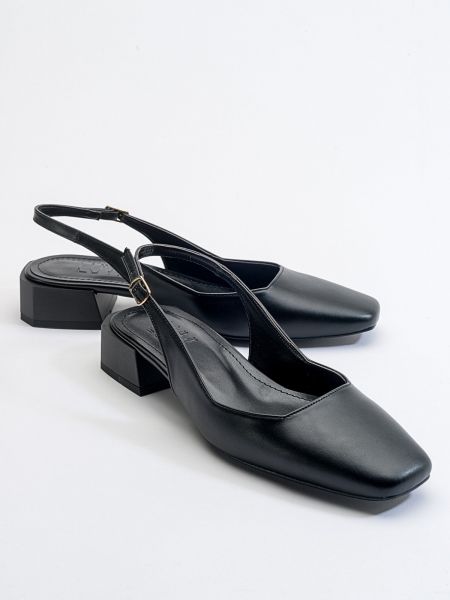 Ниски обувки Luvishoes черно