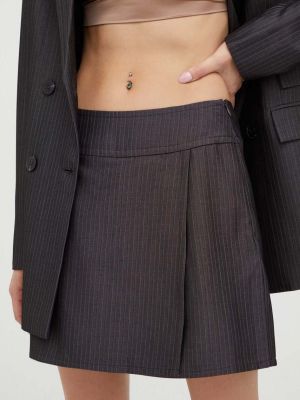 Kratke hlače visoki struk s printom Bruuns Bazaar crna