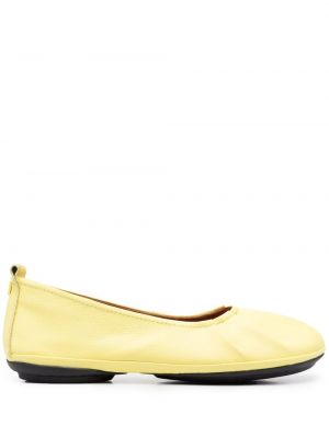 Плисирани ниски обувки Camper жълто