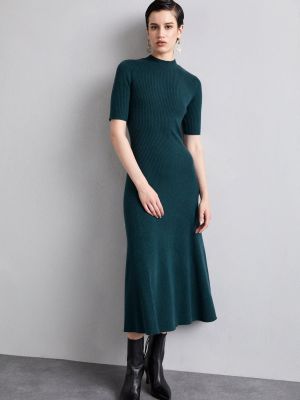 Трикотажное платье Maje зеленое