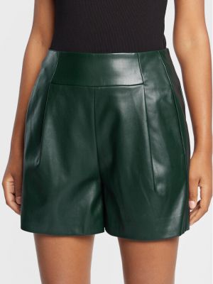 Shorts en cuir en imitation cuir Bruuns Bazaar vert
