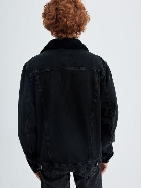 Приталенная джинсовая куртка Defacto черная