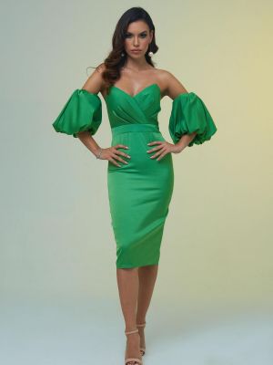 Сатенена вечерна рокля с буфан ръкави Carmen зелено