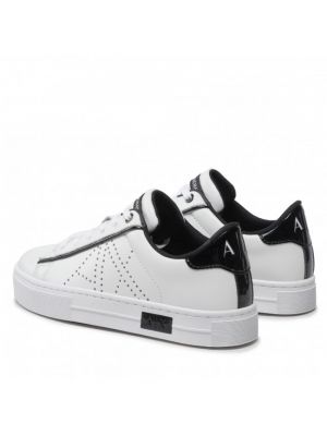 Sneakersy Armani białe