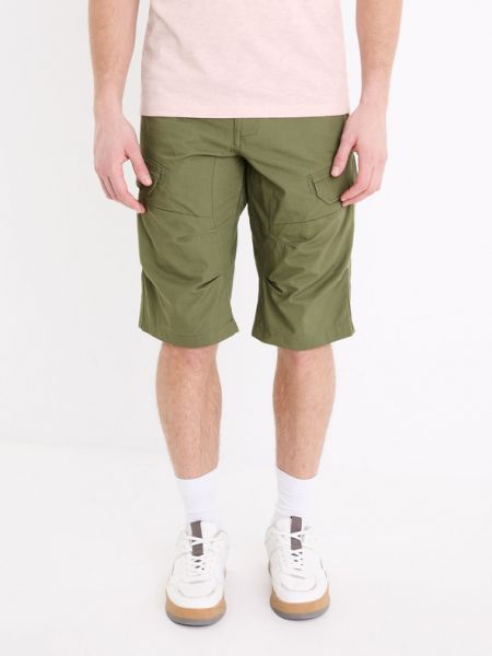 Shorts Celio grün