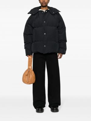 Péřová bunda s kapucí Nanushka černá