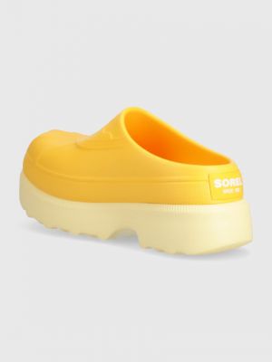 Pantofle na platformě Sorel žluté