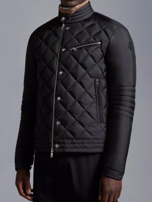 Демисезонная куртка Moncler черная