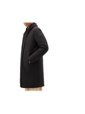 Abrigo de invierno con capucha impermeable Woolrich negro