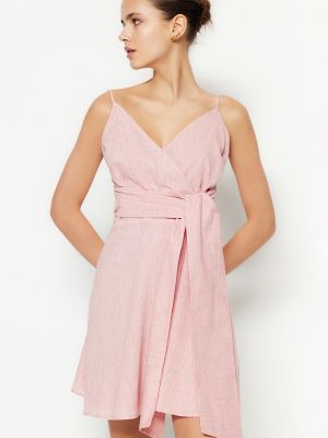 Mini suknele Trendyol rožinė