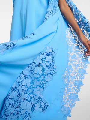 Svilena dolga obleka s čipko Oscar De La Renta modra