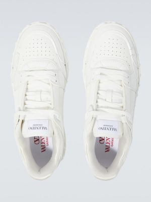 Δερμάτινα sneakers Valentino Garavani λευκό