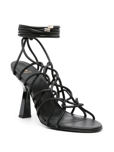 Mežģīņu sandales ar šņorēm Patrizia Pepe melns