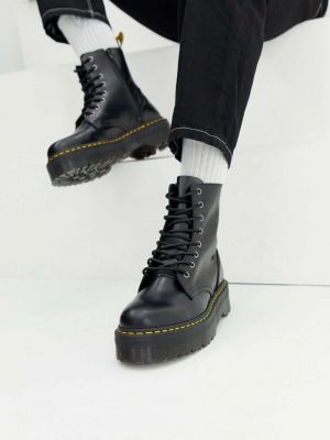 Ботинки на платформе Dr Martens черные