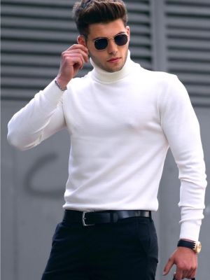 Прилепнал пуловер Madmext бяло