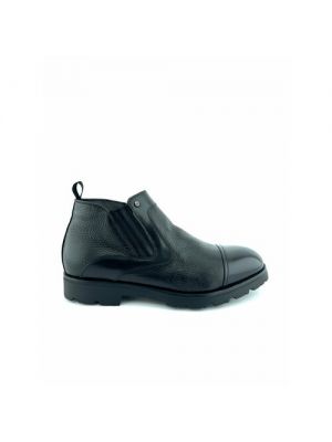 Черные кожаные зимние ботинки Mario Bruni