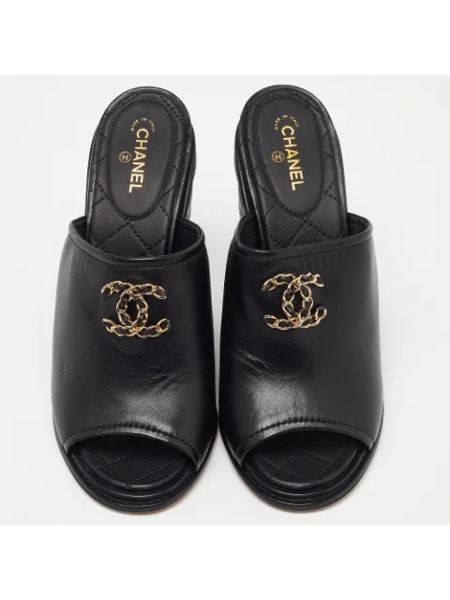 Sandalias de cuero retro Chanel Vintage negro