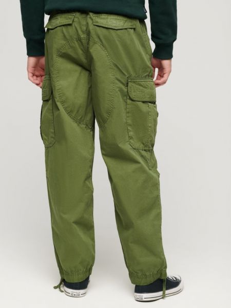 Pantalon cargo Superdry vert
