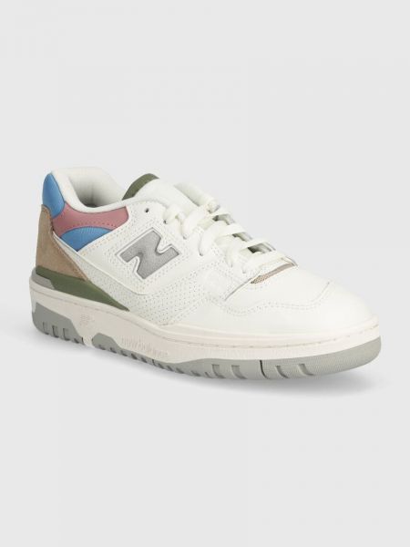 Białe sneakersy skórzane New Balance 550